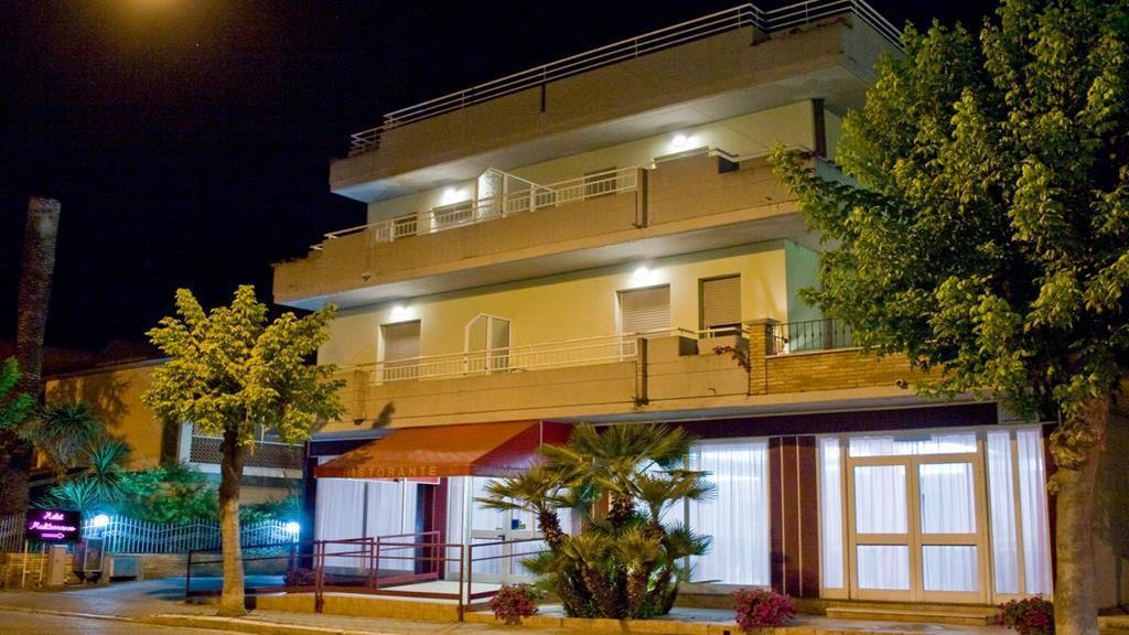 地中海酒店 马帝斯兹罗 外观 照片